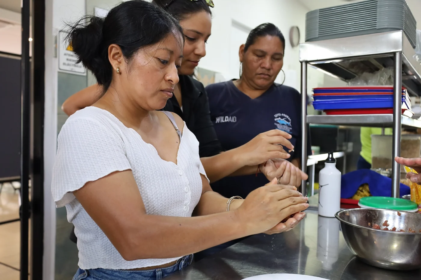 mujeres-preparando-comida